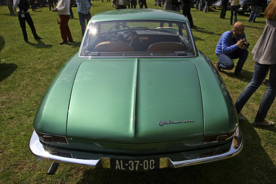  Alfa Romeo 2600 1962 года  (фото 17 из 19)